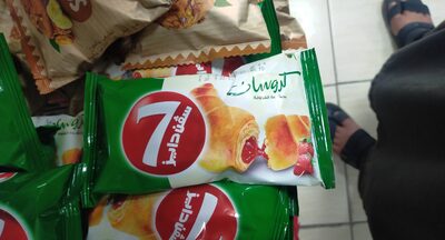 7days Croissant With strawberry filling 55g
